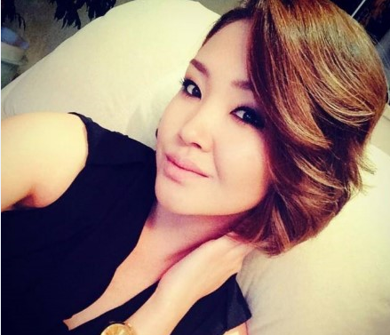 Жүжигчин Б.Мишээлийн зурагнаас